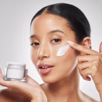 10 Produk Perawatan Kulit untuk Mengatasi Acne yang Patut Dicoba