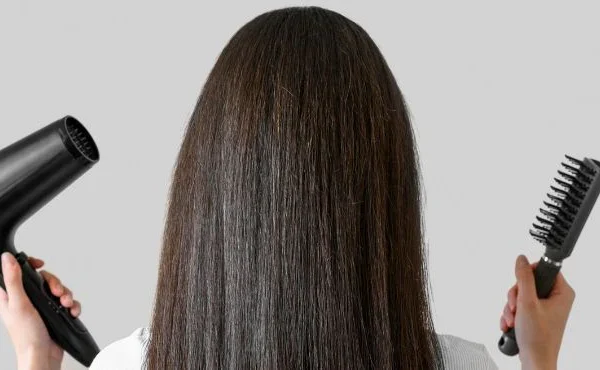 7 Cara Merawat Rambut yang Sering Terkena Panas Alat Styling