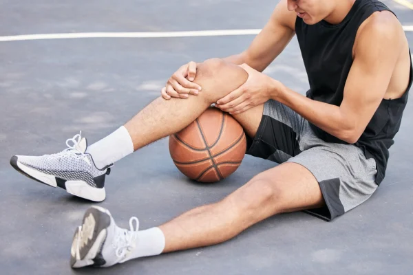 7 Tips Main Basket atau Futsal Tanpa Takut Cedera Lutut 7 Tips Main Basket atau Futsal Tanpa Takut Cedera Lutut